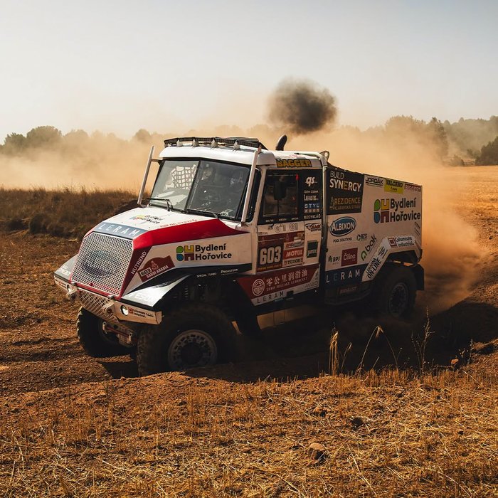 Renn-Truck bei der Rallye Dakar